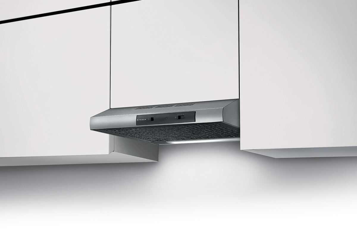 Απεικονίζεται ο απορροφητήρας εγκατεστημένος.